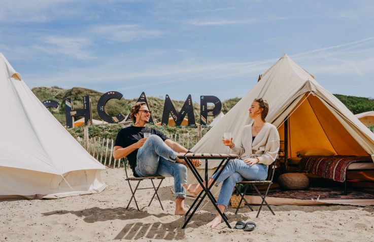 Beachcamp de Lakens - Luxe Bell tent op Pop-up Surfdorp in Noord-Holland