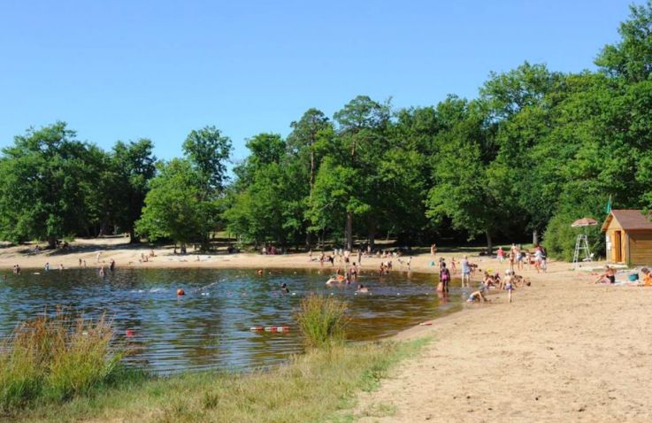  Camping Seasonova L'Etang des Bois - Lodges Centre-Val de Loire