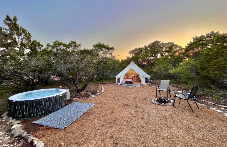 The Juniper Ranch Retreat - Glamping Texas